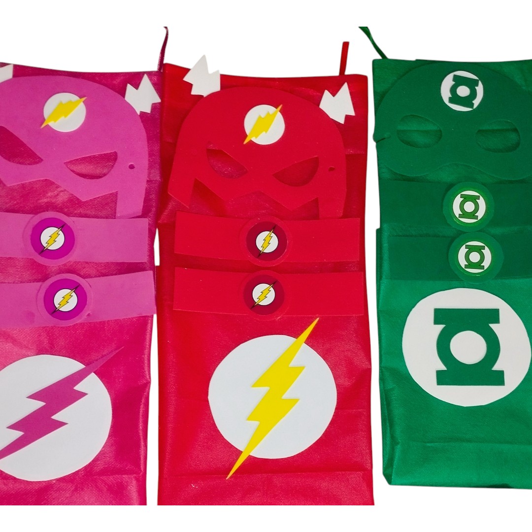 Kit Lembrancinha Liga Da Justiça Com Capa De TNT e 2 braceletes de EVA Para Lembrancinha de Festa InfantilCom 10 Unidades - Imagem 3